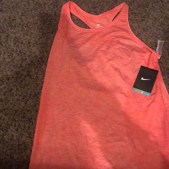 Nike dry fit shirt - Picture 1 of 3